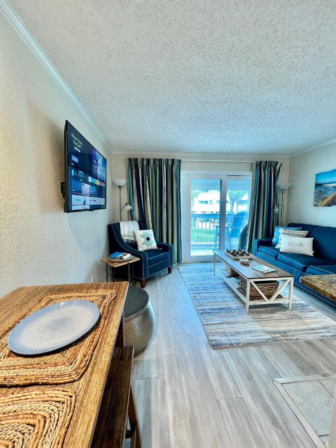 Sun Splashed Condo! Steps To Beach And 2 Pools Galveston Island Екстер'єр фото